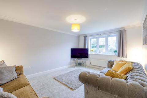 5 Joseph Perkins Close, Astwood Bank, Redditch, B96 6EQ