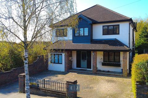 4 bedroom detached house for sale, Luctons Avenue, Buckhurst Hill IG9