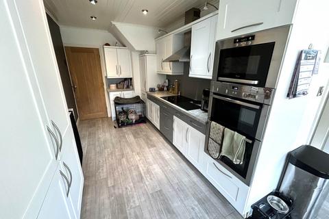 8 Beech Avenue, Chadderton, Oldham, OL1 2RD