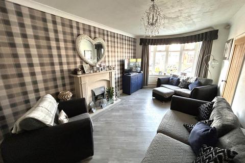 8 Beech Avenue, Chadderton, Oldham, OL1 2RD
