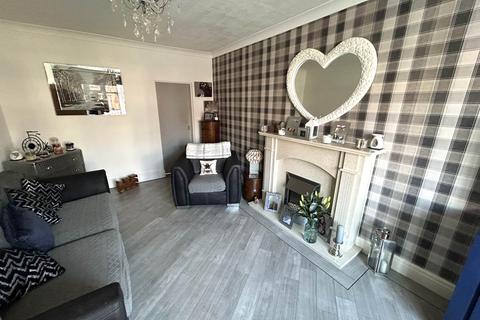 8 Beech Avenue, Chadderton, Oldham, OL1 2RD