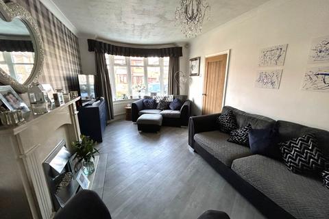 8 Beech Avenue, Chadderton, Oldham, OL1 2RD