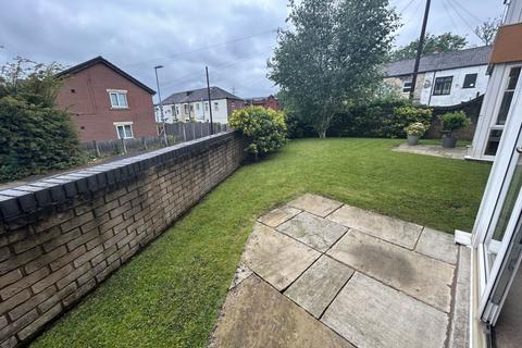 1 bedroom flat for sale, Apartment 5, Sienna Court, Oldham, OL9 0QE