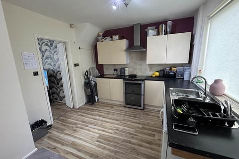 2 bedroom townhouse for sale, 6 Palm Grove, Chadderton, OL9 0DU