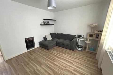 2 bedroom townhouse for sale, 6 Palm Grove, Chadderton, OL9 0DU