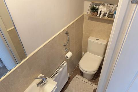 26 Chichester Crescent, Chadderton, Oldham, OL9 0RW
