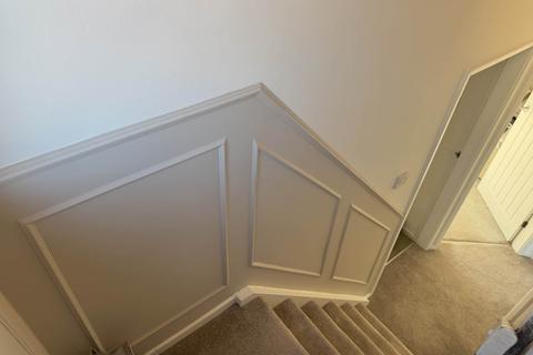 26 Chichester Crescent, Chadderton, Oldham, OL9 0RW