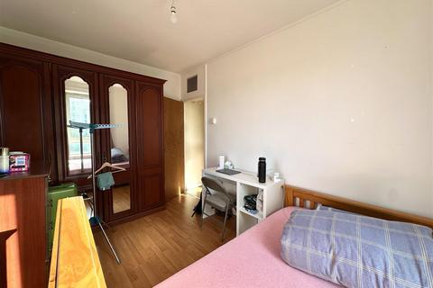 3 bedroom flat for sale, Tent Street, London E1