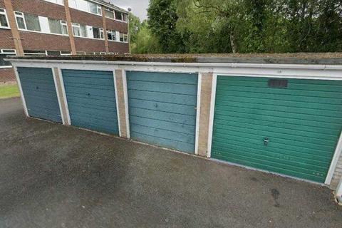 Garage to rent, Links View, Sutton Coldfield B74