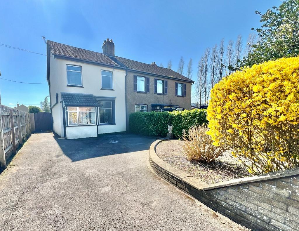 SUBSTANTIAL ANNEXE  &amp; MODERN Family Home