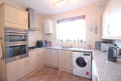 21 Albion Parade, Kingswinford, DY6 0NP
