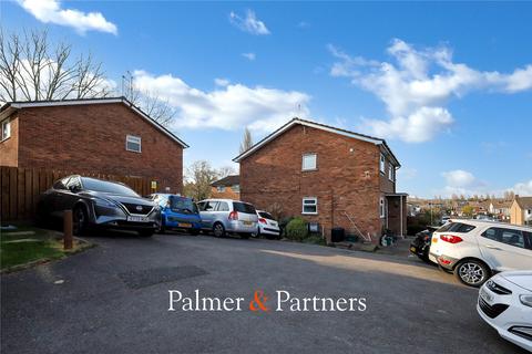 2 bedroom maisonette for sale, Grantham Court, Riverside, Colchester, Essex, CO1