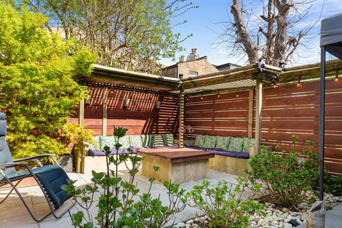 11 Phoenix Road, London, SE20 7BT