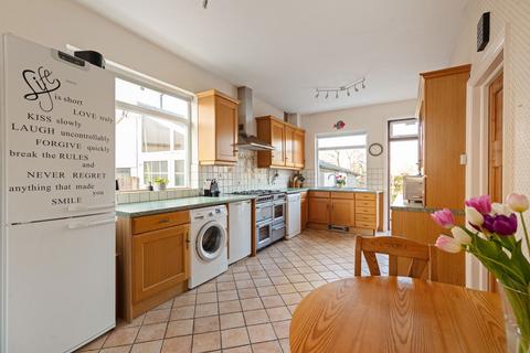 50 Whitmore Road, Beckenham, BR3 3NS