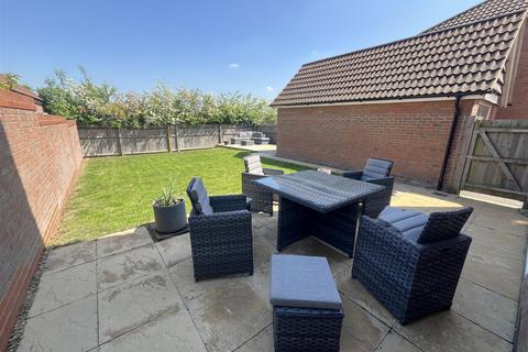 16 Cherhill Way, Calne, SN11 0FG