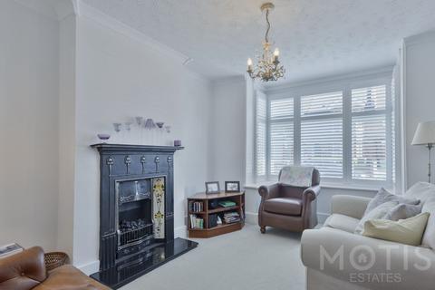 19 Chilham Road, Folkestone, CT19 4HG