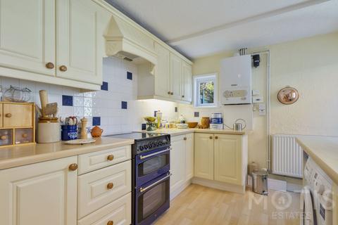 19 Chilham Road, Folkestone, CT19 4HG