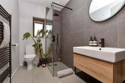2 bedroom flat for sale, Carshalton Road, Sutton, Surrey