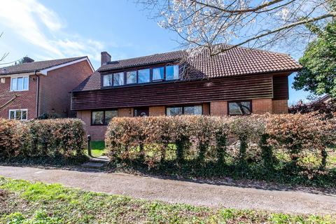 6 bedroom detached house for sale, Woodlands, Walderslade