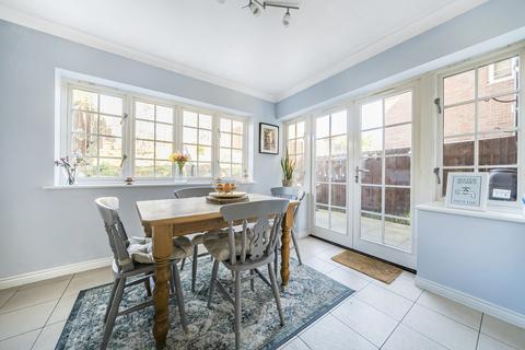 7 Southbank, Hextable, Swanley, BR8 7PP