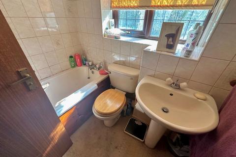 16 Wallingford End, Little Billing, Northampton, NN3 9HQ