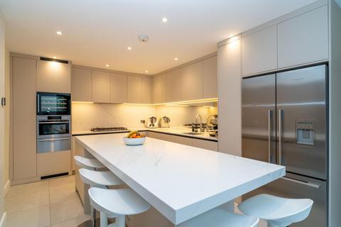 Garden Flat, 31 Belsize Park, London, NW3 4DX