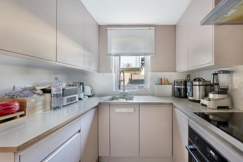 2 bedroom terraced house to rent, Friars Mead, Isle of Dogs, E14