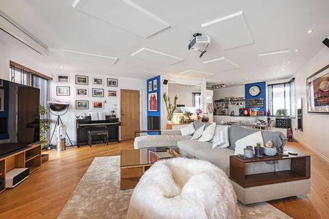 undefined, 417 Wick Lane, London E3