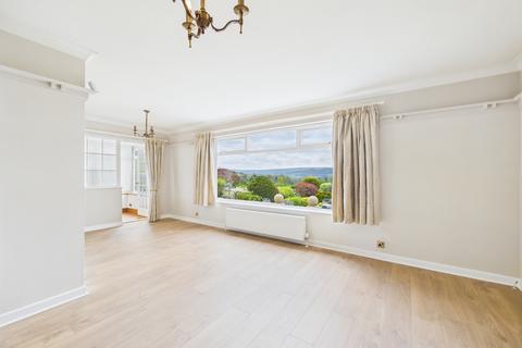 2 bedroom bungalow to rent, Aire Valley Drive, Bradley, BD20