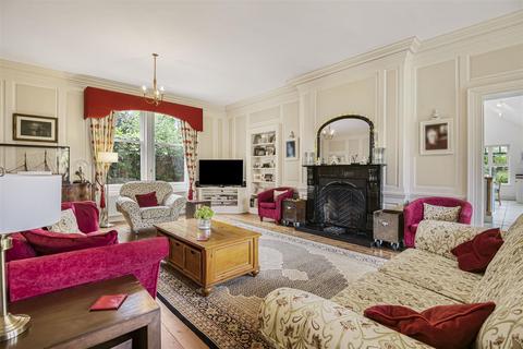 The Mead Croft Road, Shinfield, Reading, RG2 9EY
