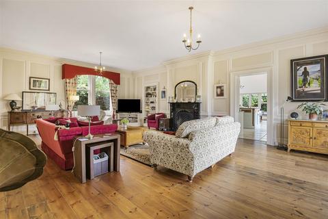 The Mead Croft Road, Shinfield, Reading, RG2 9EY