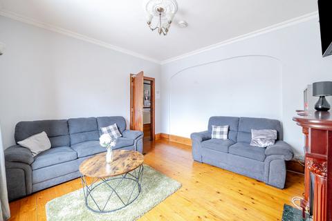 100 Plumstead Common Road, London, SE18 3RE