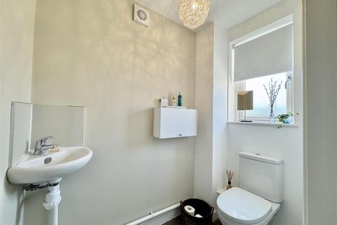 45 Barden Drive, Barnsley, S75 2QT
