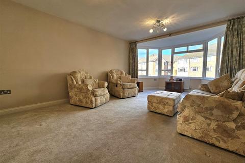 32 Bryanston Court, Solihull, B91 1BN