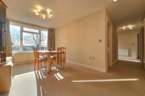 32 Bryanston Court, Solihull, B91 1BN