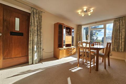 32 Bryanston Court, Solihull, B91 1BN