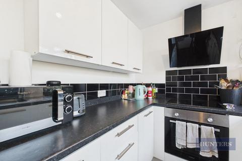 2 bedroom flat to rent, Copperfield Road, Southampton
