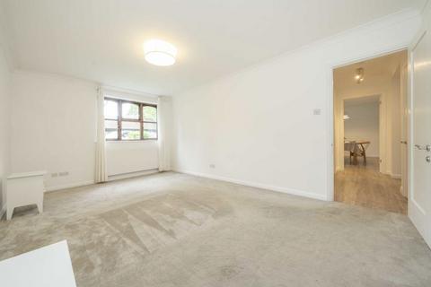 3 bedroom flat for sale, Holders Hill Road, London NW4