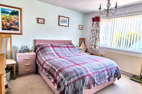 39 Bettertons Close, Fairford, GL7 4HY