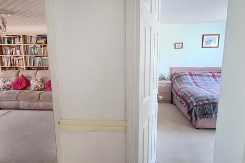 39 Bettertons Close, Fairford, GL7 4HY