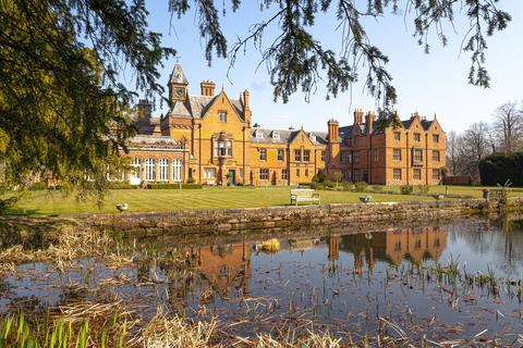 2 bedroom apartment for sale, Vale Royal Abbey, Whitegate, Northwich, CW8