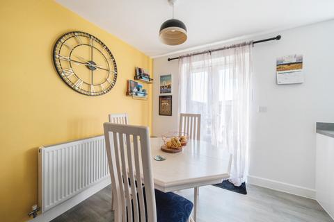 2 bedroom semi-detached house for sale, Bartlett Avenue, Badshot Lea, Farnham