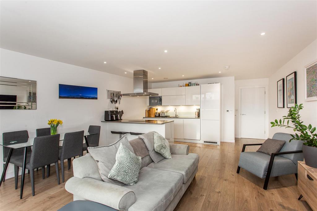 Kitchen/reception