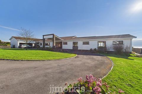 4 bedroom detached bungalow for sale, Pembrey, Burry Port