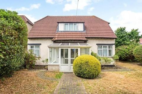 4 bedroom detached bungalow for sale, Decoy Avenue,  Temple Fortune,  NW11