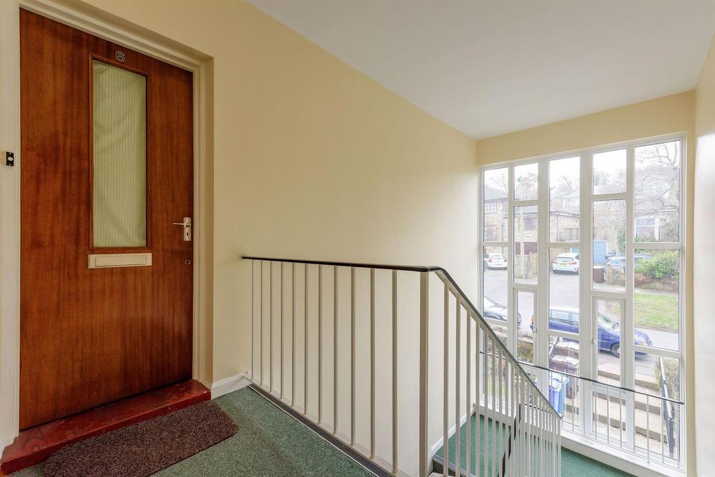 Flat5,16 Moorbank Road(Exterior)(6of6).jpg