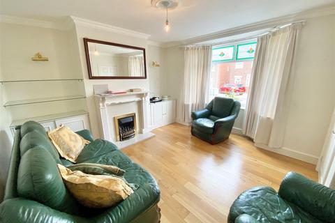 3 bedroom house to rent, Delamere Drive, Macclesfield, Cheshire