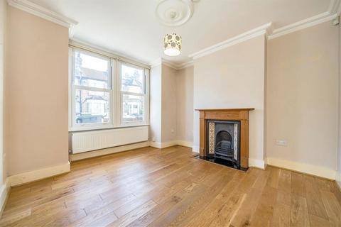 72 Leahurst Road, London, SE13 5HZ