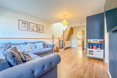 107 Burnham Road, Hullbridge, Hockley, SS5 6HQ