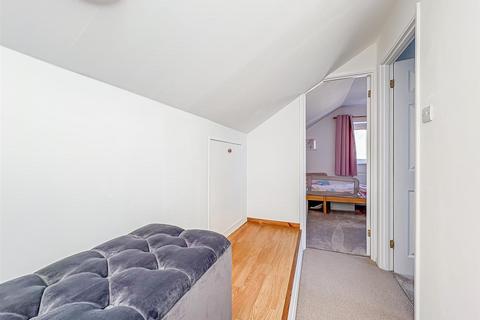 107 Burnham Road, Hullbridge, Hockley, SS5 6HQ